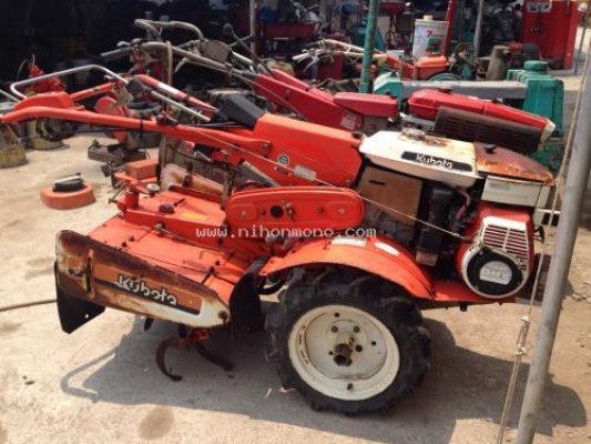 รถพรวนดินเดินตาม รหัสสินค้า : 80802424 ยี่ห้อ : KUBOTA รุ่น : T18 คุณปัญญา Tel.086-8150487...