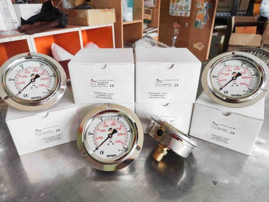 เกจวัดแรงดัน (Pressure Gauge) ขนาดหน้าปัด 4นิ้ว เกลียวขนาด1/2 วัดแรงดัน 0-250...