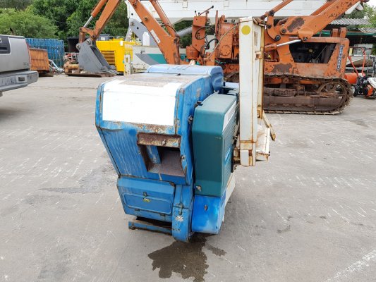 ขายตู้นวด ฝัดข้าว คัดพันธ์ุข้าว นวดออกจากรวงข้าว ISEKI รุ่น HMG400...