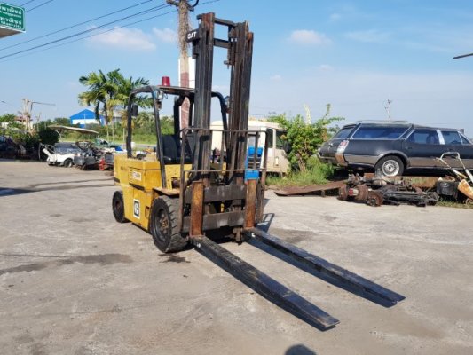 ขายรถโฟล์คลิฟท์ CATERPILLAR รุ่น VC60D น้ำหนักยก 3 ตัน...