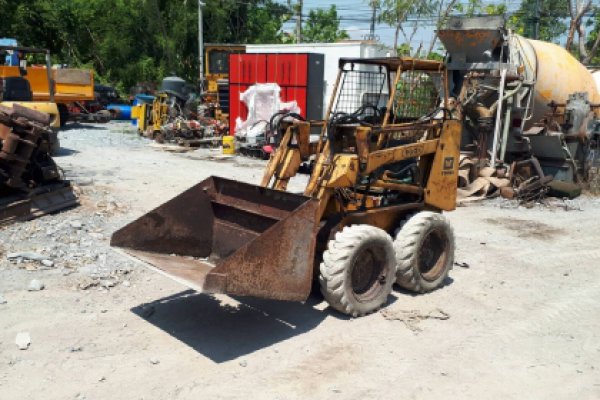 ขายถูกมาก รถตักล้อยาง BOBCAT บ็อบแค็ท YANMAR ดีเชล 2 สูบ 4WD เก่าญี่ปุ่น พร้อมใช้...