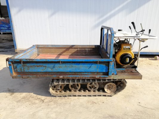 ขายรถบรรทุกตีนตะขาบ 8 แรง RobinEH25 500KG...