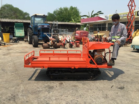 รถบรรทุกตีนตะขาบนั่งขับ เครื่อง Kawasaki เบนซิน 5 แรง...