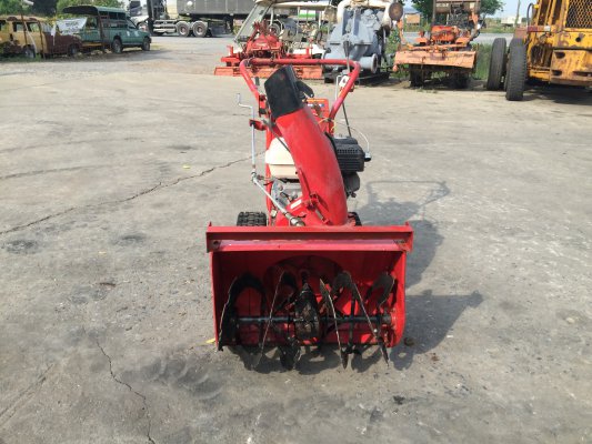 รถกวาดหิมะ ตีนตะขาบ เดินตาม ยี่ห้อ Yanmar รุ่น YSR60S...