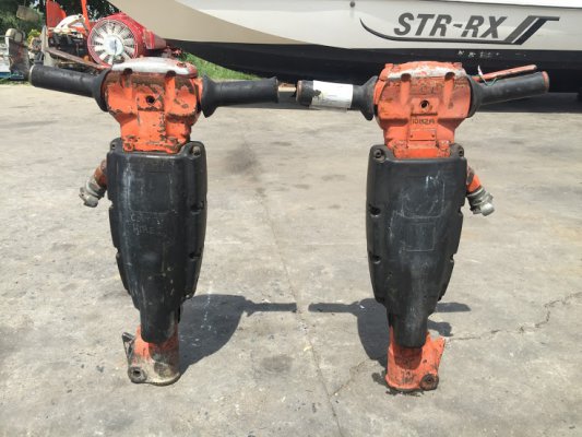 ขายแย็กลม สกัดลม ยี่ห้อ CP Chicago Pneumatic รุ่น CP1210S  รุ่นใหม่+++ มีระบบป้องกันการสั่นสะเทือน...