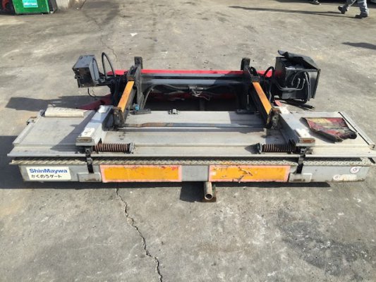 ขายหางลิฟท์ ลิฟท์ท้าย รถบรรทุก TAIL LIFT ยี่ห้อ SHINMAYWA รุ่นใหม่ สภาพสวย  มือ2ญี่ปุ่น ฝาพับใต้ท้อง วัสดุอลูมิเนียม เบาสบายไม่ถ่วงถ้าย ขึ้นงานได้ทุกร...