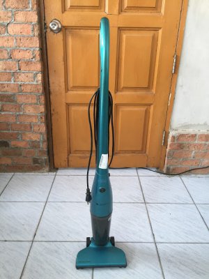 เครื่องดูดฝุ่น มือ2ญี่ปุ่น ไฟ110V.  ขายไม่แพง 1,000บาท  จัดส่งได้ทั่วไทย ยินดีรับบัตรเครดิต...