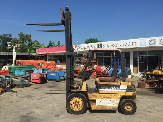 ขายรถโฟล์คลิฟท์ DAEWOO รุ่น D20S เครื่องยนต์ดีเซล 4 สูบ 2ตัน เสา3เมตร  มือ2ญี่ปุ่น ทรงสวย แรงดี ปั๊มดี   ยางตัน4เส้น เสาฟูลฟรี เข้าตู้ได้ ยกสูง3เมตร ส...