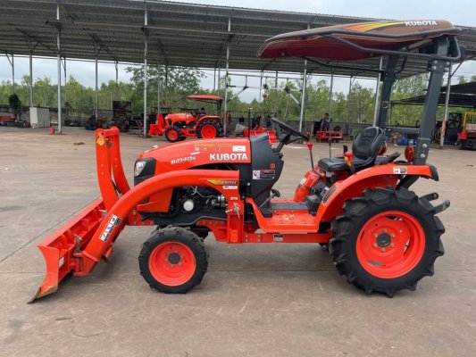 มาแล้วจ้ารถไถ คูโบต้ารุ่น B2140+ใบดันดินหน้าคานบน+ผาน 1 ตัว ดาวน์  70,000 บาท สนใจโทรเลยจ้า 089-0111624 เฮียเลี้ยงจ้า สอบถาม หรือสามารถมาดูที่ร้านเราไ...