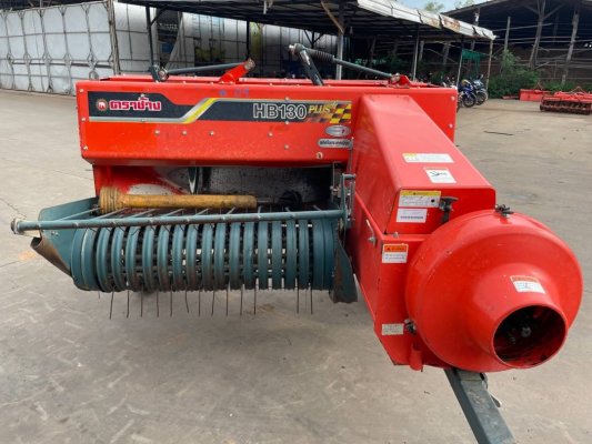 มาแล้วจ้า มาใหม่ เครื่องอัดฟาง HB130 Plus รถปี 2561 ขายสดราคา 230,000 บาท จ้า สอบถาม สนใจโทร 098-8264663   น้องมะนาว 065-2401438   น้องเอิญ จ้า...