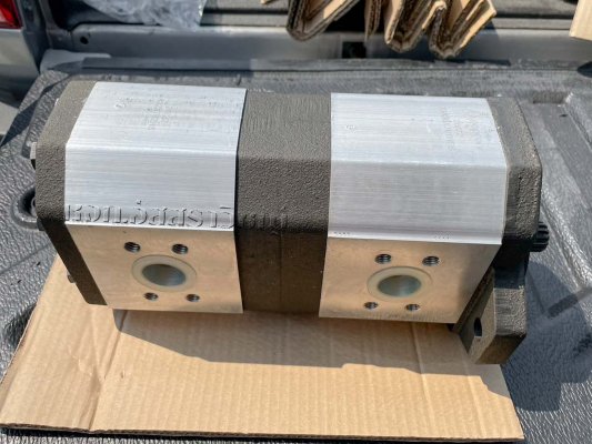 เกียร์ปั๊ม 2 ตอน (Gear Pump Hydraulic) Caproni 33A36X761-A32X762H...