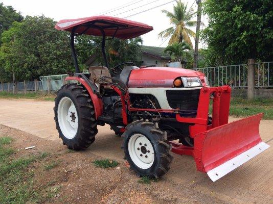 ขายครับ ยันม่าร์ EF352T ใบดันพร้อมโรตารี่ เครื่องแน่นๆครับ ไม่มีหอน สภาพดีมากครับ (ยางใหม่4เส้น) สนใจติดต่อครับ