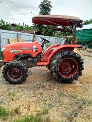 ขายรถไถคูโบต้า L3608 พร้อมอุปกรณ์การใช้งาน