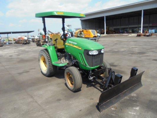 เปิดๆๆๆๆ รับจอง รถไถ JOHN DEERE รุ่น 3320