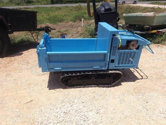 รถบรรทุกตีนตะขาบ KUBOTA เครื่องยนต์ดีเซล สตาร์ทกุญแจ น้ำหนักบรรทุก 600Kg. ดัมพ์ไอดรอลิค มือ2Japan สภาพดีมาก ราคา 45,000บาท โทร : 094//789//9445 Line :