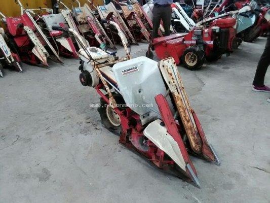 ขาย รถเกี่ยวข้าวเดินตาม YANMAR รุ่น YB250 รหัสสินค้า 50109001โทร087-677-3704 Line ID:nihonmono  