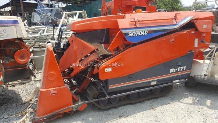ลด 35% รถเกี่ยวข้าวนั่งขับ KUBOTA รุ่นR1-171 รหัสสินค้า 81004704 โทร  087-677-3704 Line ID:nihonmono