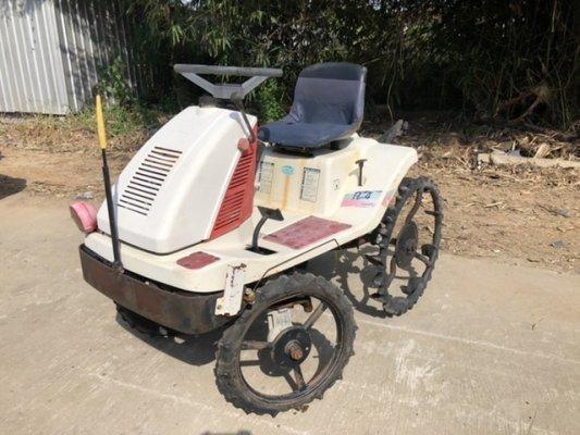 ขายรถดำนานั่งขับ ไม่มีหาง Yanmar รุ่น Pe-4(4WD)(สตาร์ทแบบดึงกระตุก)