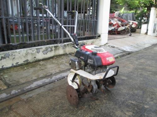 เครื่องพรวนดิน รหัส :13001371 ยี่ห้อ :HONDA รุ่น :F200 (2.0 ps) 4000rpm.