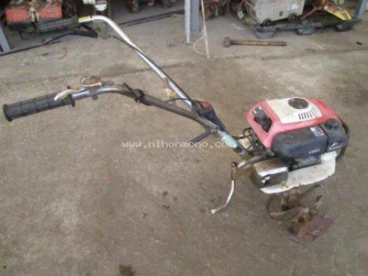  เครื่องพรวนดิน ยี่ห้อ : HONDA รุ่น : F200 รหัสสินค้า : 80802352