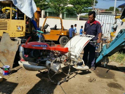 ขาย รถปลูกข้าว ดำนา แบบ 2 แถว เดินตาม KUBOTA SP2 พร้อมใช้งาน ชมวีดีโอได้ครับ