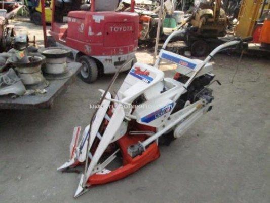 รถเกี่ยวข้าวเดินตาม ยี่ห้อ : KUBOTA รุ่น : RA20  รหัสสินค้า : 80802432 