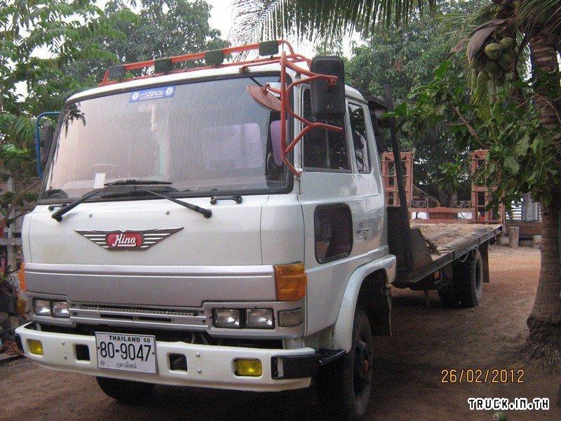 ขายหกล้อลากรถเกี่ยว HINO 185 แรง