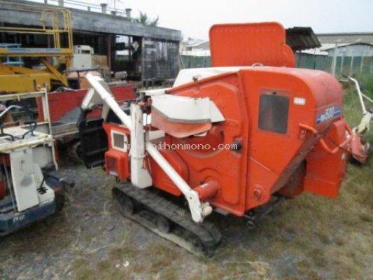 เครื่องนวดข้าว  ยี่ห้อ : KUBOTA รุ่น : RH500 รหัสสินค้า : 80802325 คุณศุภชัย Tel.080-559-8593