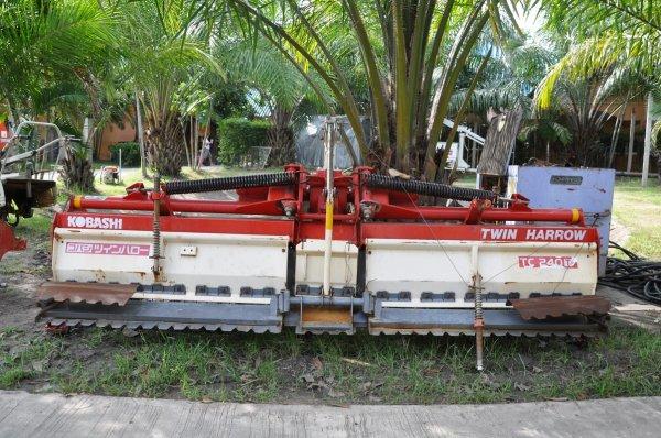 ขายโรตารี่ ยี่้ห้อ KOBASHI รุ่น TC240T สินค้ามือสองนำเข้าจากญี่ปุ่น สภาพสวยเหมือนใหม่  ใส่รถไถใหญ่