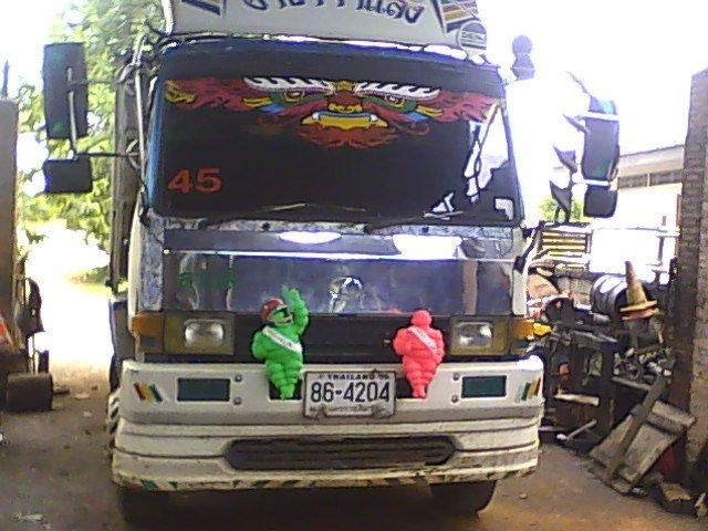   สิบล้อ Fuso 10 เกียร์ 195 แรง 2 เพลา ราคา 1,100,000 บาท สนใจติดต่อด่วน! คุณสมนึก 081 - 9674579