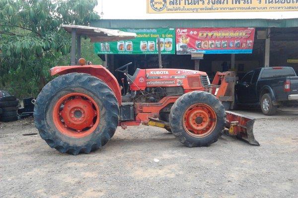 ขายรถไถ KUBOTA M9000 สภาพดีพร้อมใช้งาน