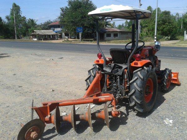 ขายรถไถKUBOTA RT140 สวยพร้อมใช้ อุปกรณ์ครบ เอกสารพร้อมโอน