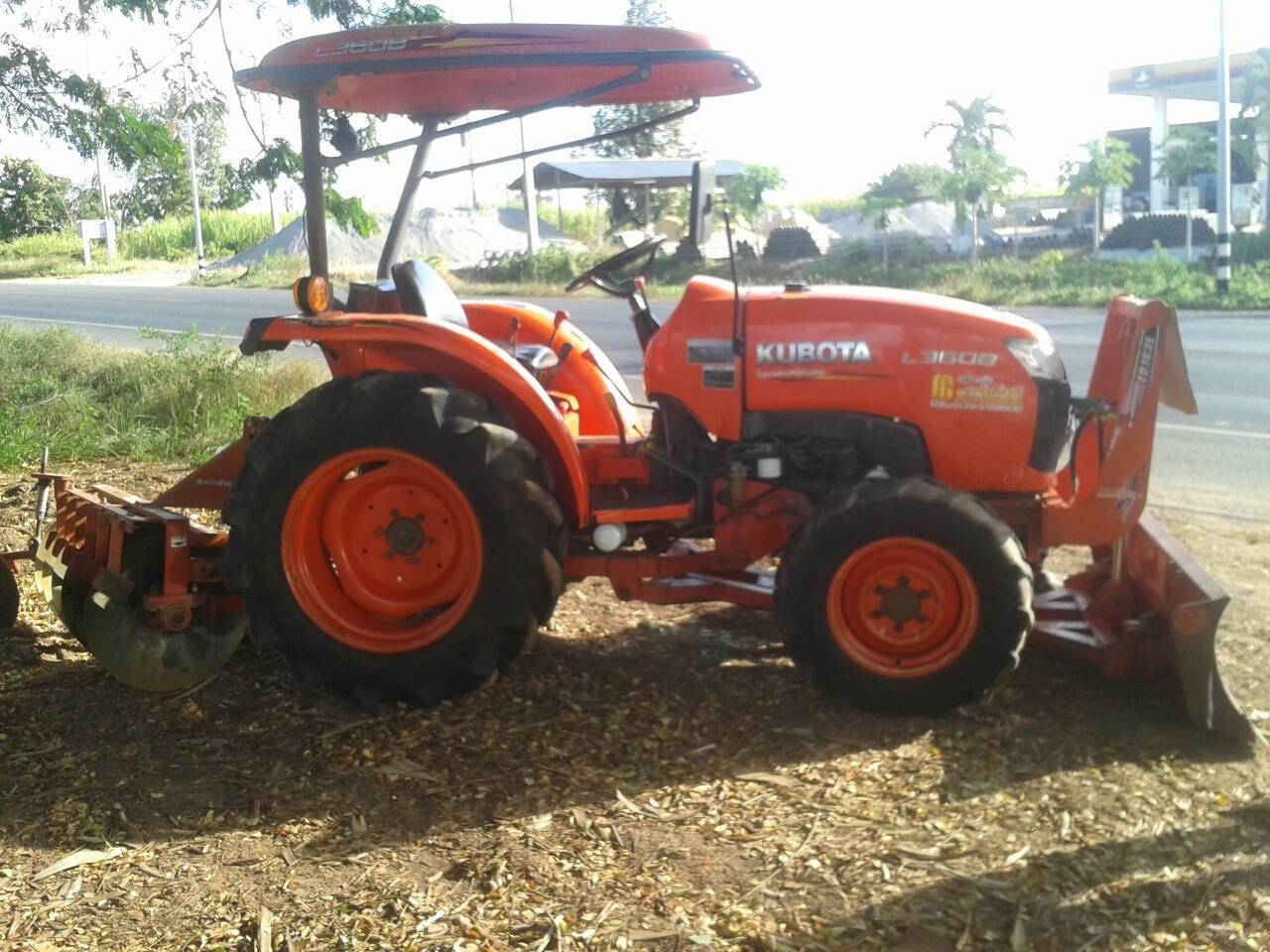 ขาย KUBOTA 3608  พร้อมใบดันหน้า-หลัง เอกสารเล่มทะเบียนพร้อมโอน