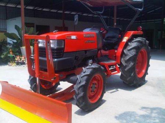 ขายรถไถ Kubota L 4508DI (4WD) พร้อมดันหน้าตราช้าง