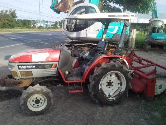 ขายรถไถ Yanmar 19แรงม้า 4WD