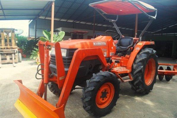 ขายรถไถ Kubota L 3408 (4WD) พร้อมดันหน้าคานบนและผานหลัง สีเดิม