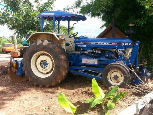 ขายรถไถFORD 6610 เครื่องT3 อุปกรณ์ดันหน้า-ผานหลัง เครื่องดี ช่วงล่างแน่น ทำงานเร็ว สภาพพร้อมใช้งาน เอกสารเล่มทะเบียนพร้อมโอน สนใจโทร090-8588220คุณนะ I