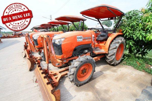 AUC 7 Code 048 แทรกเตอร์ KUBOTA L4708 ราคา เริ่มต้นการประมูล 355,000 บาท