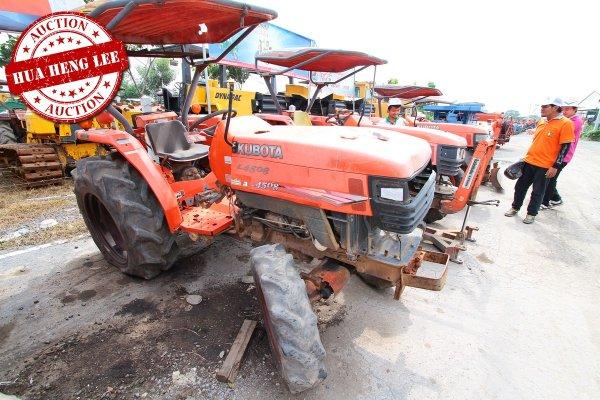 AUC 7 Code 057 รถแทรกเตอร์ KUBOTA L4508 ราคา เริ่มต้นการประมูล 140,000 บาท