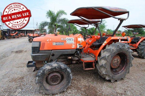 AUC 7 Code 085 รถแทรกเตอร์ KUBOTA L4508 ราคา เริ่มต้นการประมูล 180,000 บาท