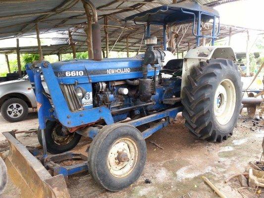ขายรถไถFORD เครื่องT1 อุปกรณ์ดันหน้า-ผานหลัง เครื่องดี สภาพพร้อมใช้งาน สนใจโทร090-8588220คุณนะ หรือ www.truck.in.th/498 ID:narong498  FB:ณรงค์ซื้อขายร