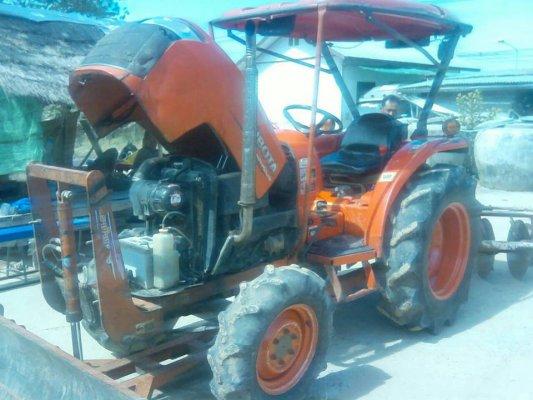 ขายรถไถ รถแทรคเตอร์ KUBOTA L3608 อุปกรณ์3ชิ้น ใบดัน ผานหลัง โรตารีย์ ทำงานน้อน1,100 ชม. สภาพพร้อมลุยงาน เครื่องดี เดิม 