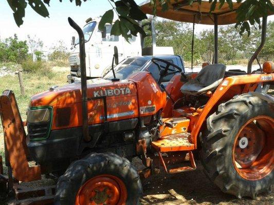 ขายรถไถแทรคเตอร์ kubota l3408 อุปกรณ์ ใบมีดดัน ผาน6 ผาน3 ผานยกร่อง สภาพพร้อมใช้งานเอกสารพร้อมโอน เครื่องดี ระบบ 4?4ใช้งานปกติ