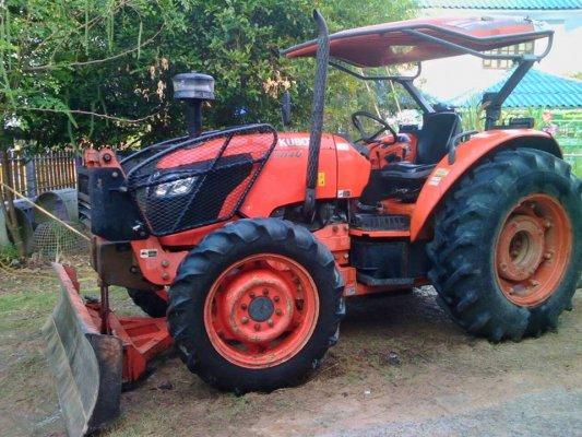 ขายรถไถ KUBOTA M7040 อุปกรณ์ดันหน้า-ผานหลัง สภาพสวยพร้อมใช้งาน เอกสารพร้อมโอน สนใจโทร 090-8588220คุณนะ 093-3258446คุณบิว ID:narong498 หรือเข้าดูสินค้า