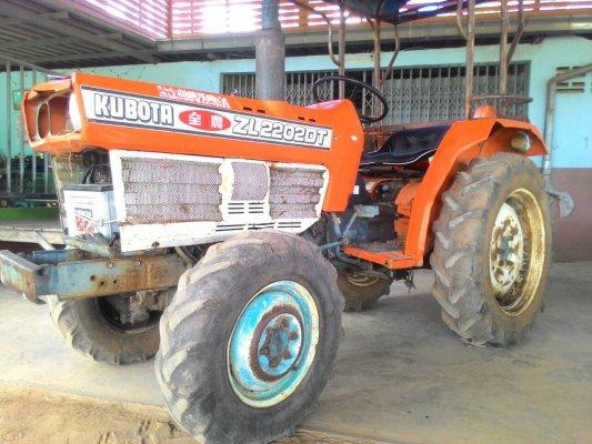 ขายรถไถ KUBOTA L2202DT 2เพลา 22แรง แถมผาน3 ราคา 75,000 รถอยู่ อ.แกลง จ.ระยอง สนใจสอบถามได้ครับ 0818618678 ร้าน# Tractor Rayong