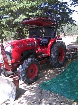ขายรถไถ KUBOTA L4708 ใช้งานน้อย อุปกรณ์ครบ ดันหน้า ผานหลัง 1???ชม. สนใจโทร 090-8588220คุณนะ 093-3258446คุณบิว หรือเข้าดูสินค้าอื่นๆได้ที่ www.truck.in