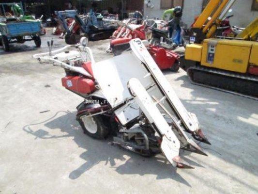 รถเกี่ยวข้าวเดินตาม รหัสสินค้า : 14001678 ยี่ห้อ : MITSUBISHI รุ่น : KB510 ชมสินค้าอื่นๆ เพิ่มเติมที่ www.nihonmono.com