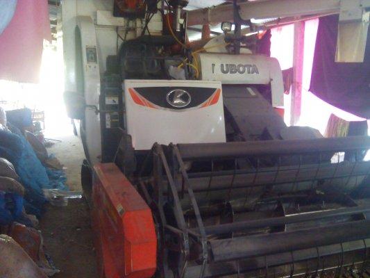 ขายรถเกี่ยวข้าวKUBOTA DC95GM PLUS รถสวยทำงานน้อยพร้อมใช้งานเอกสารพร้อมโอนสนใจโทรฉลาดศิลป์ 0810707634