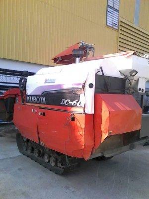 ขายรถเกี่ยวข้าว KUBOTA DC60 ปี54 ใช้งานน้อย ช่วงล่างดี สภาพพร้อมใช้งาน สนใจโทร 090-8588220คุณนะ 093-3258446คุณบิว หรือเข้าดูสินค้าอื่นๆได้ที่ www.truc