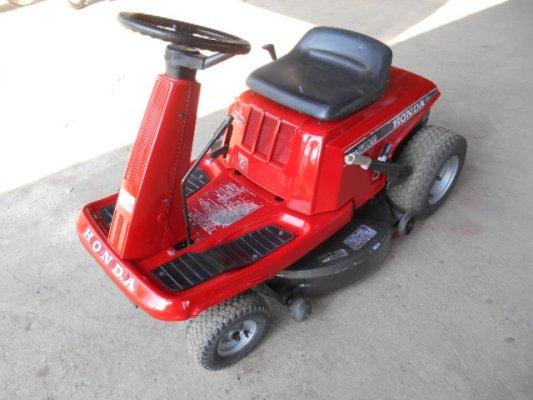 ขายรถตัดหญ้า HONDA HT-R3009 พร้อมใช้งาน